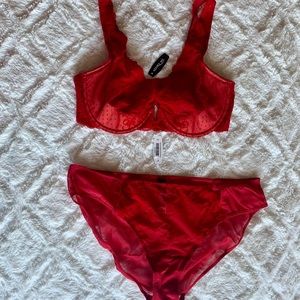 NWT Red HOT 🔥Adore me bra and panty set 34DD & XL